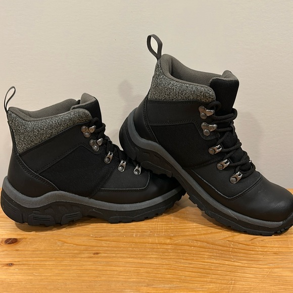 Like New All in Motion Boots - Picture 1 of 5